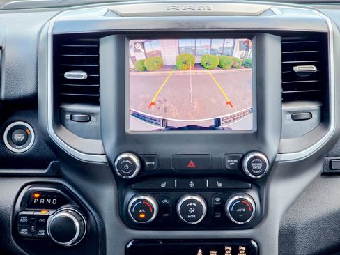 Used 2021 RAM 1500 Big Horn image 16