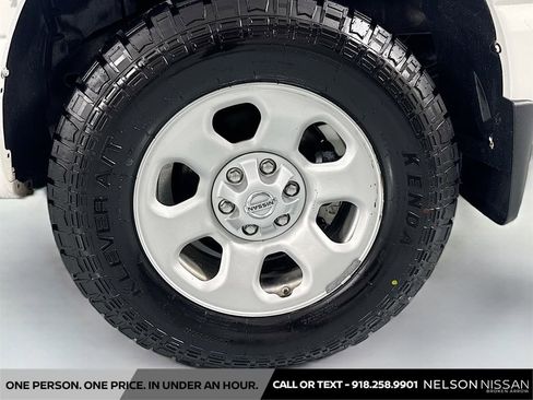 Used 2021 Nissan Titan S AWD/4WD image 28