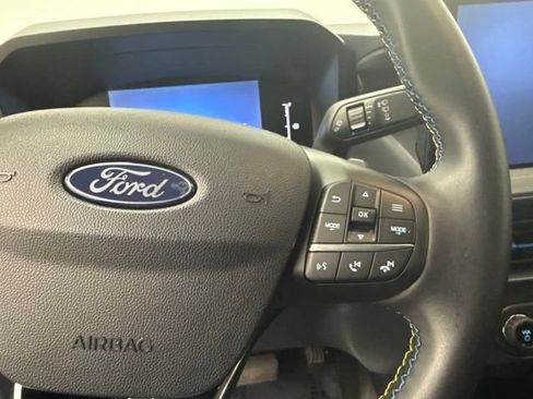 Used 2025 Ford Maverick Lobo AWD/4WD image 29