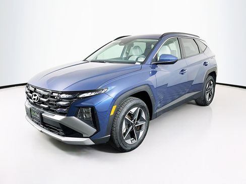 Used 2025 Hyundai Tucson SEL AWD/4WD image 3