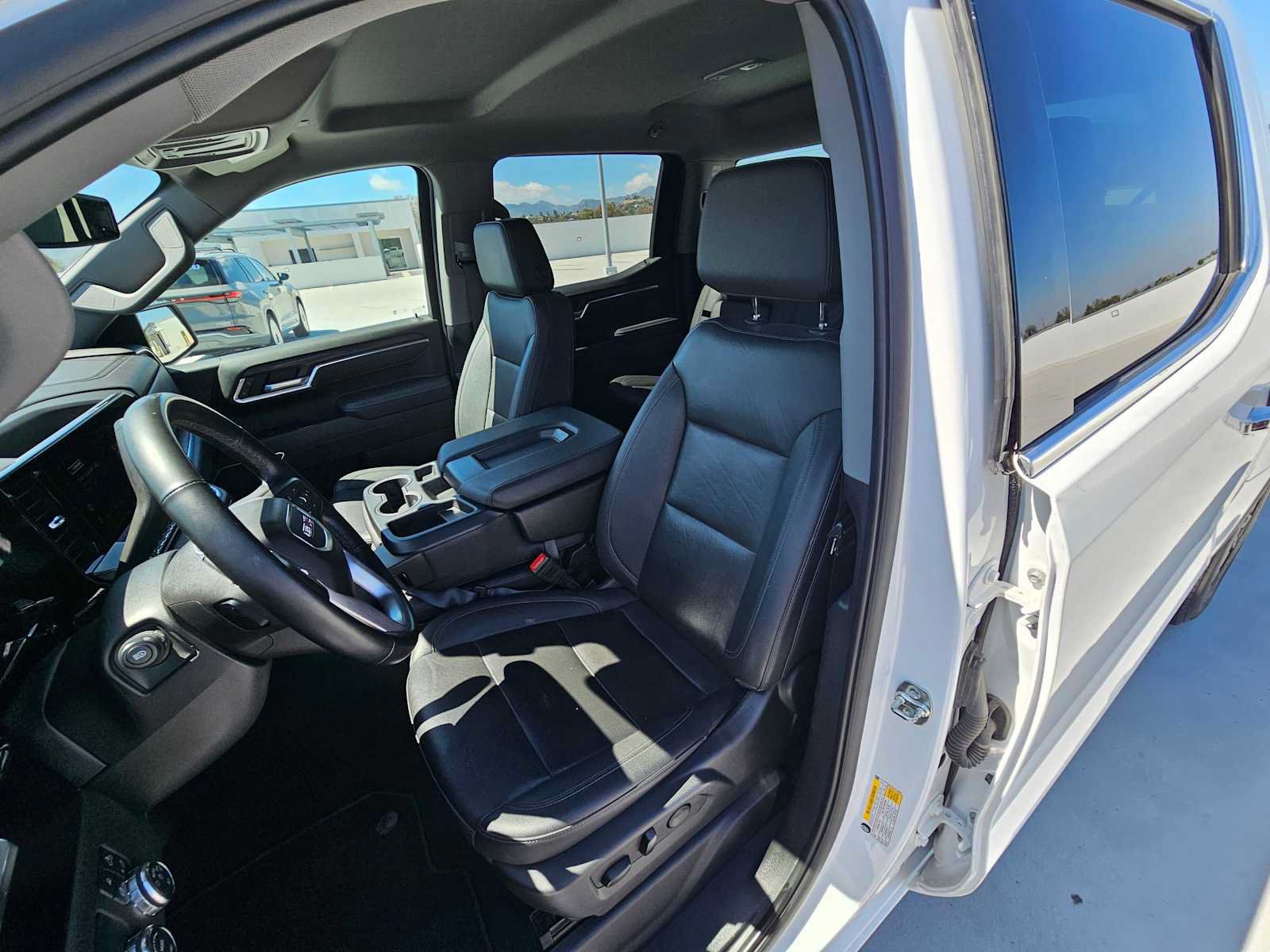 Used 2025 GMC Sierra 1500 SLT RWD image 21
