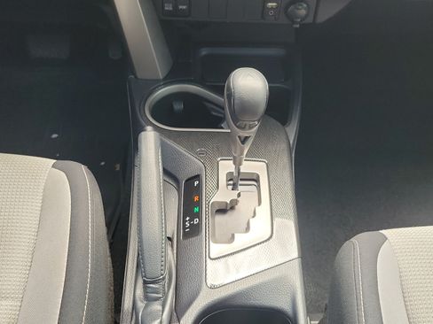 Used 2018 Toyota RAV4 Adventure FWD image 15