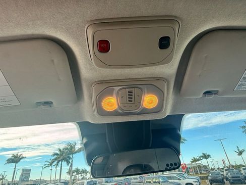 Used 2022 RAM ProMaster 2500 image 11