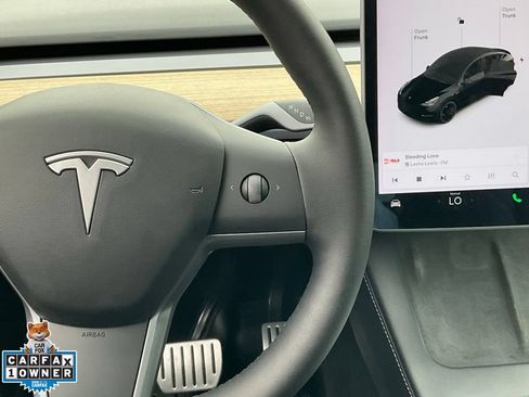 Used 2022 Tesla Model Y Performance AWD/4WD image 40