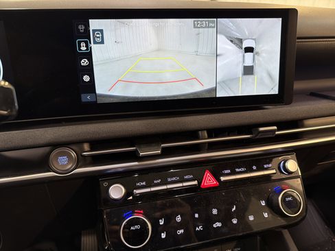 Used 2025 Hyundai Santa Cruz Limited image 19