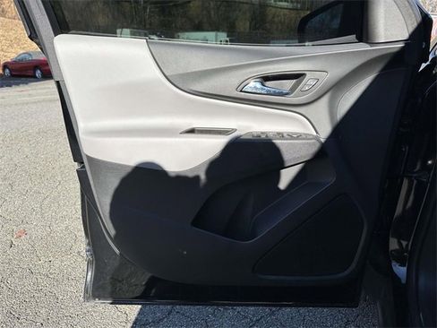 Used 2023 Chevrolet Equinox LS w/ Driver Confidence II Package image 16