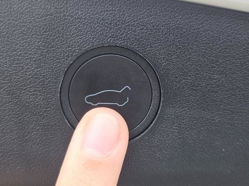 Used 2023 Tesla Model 3 Standard Range RWD image 68