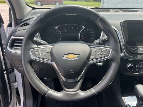 Used 2022 Chevrolet Equinox LT image 11