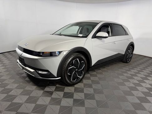 Used 2024 Hyundai Ioniq 5 SEL image 4