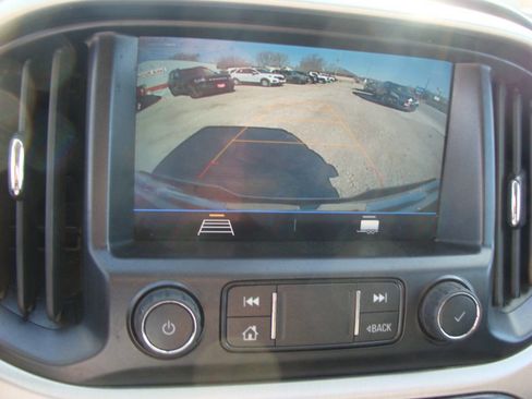 Used 2022 GMC Canyon Elevation image 12