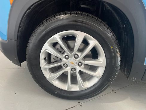 Used 2025 Chevrolet TrailBlazer LS w/ LS Convenience Package FWD image 15