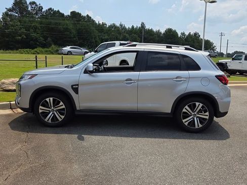Used 2021 Mitsubishi Outlander Sport ES FWD image 4