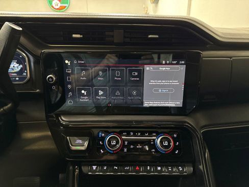 Used 2024 GMC Sierra 2500 AT4X image 26