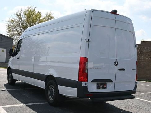 Used 2023 Mercedes-Benz Sprinter 2500 image 5