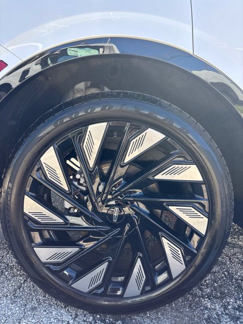 New 2026 Lincoln Nautilus Reserve w/ Jet Appearance Package AWD/4WD image 29