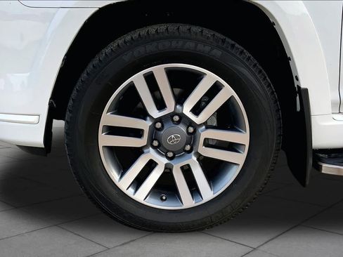 Used 2024 Toyota 4Runner TRD Sport AWD/4WD image 11