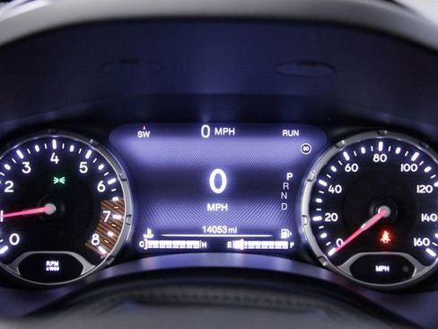 Used 2022 Jeep Renegade Latitude w/ Sun/Sound Group image 23