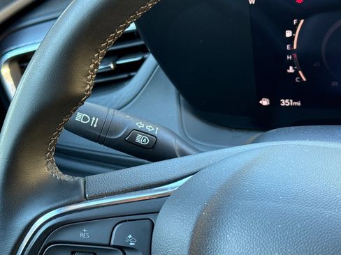 Used 2024 Buick Encore GX Sport Touring image 31