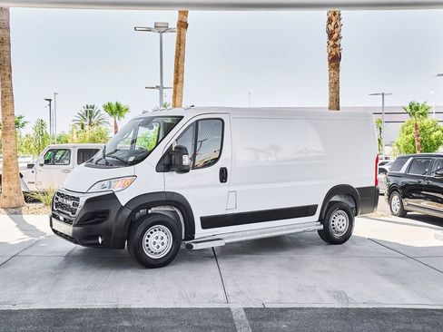 Used 2025 RAM ProMaster 2500 w/ U-Haul Equipment Group FWD image 5