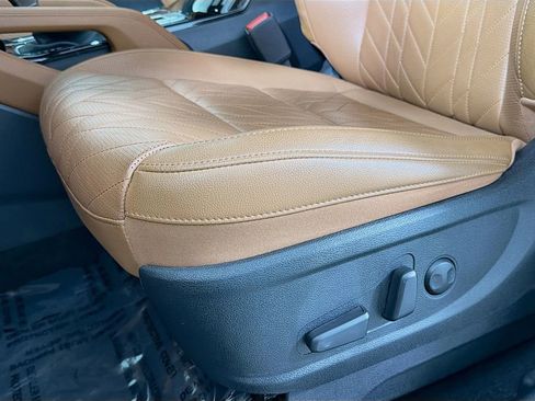 Used 2025 Kia Telluride EX X-Line image 23