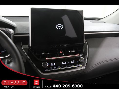 Certified 2026 Toyota Corolla Cross XLE AWD/4WD image 9