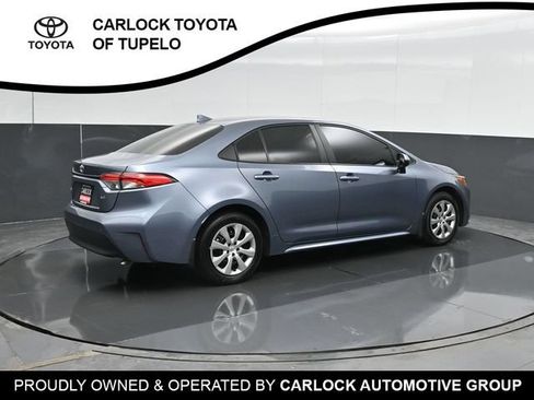 Used 2026 Toyota Corolla LE FWD image 3