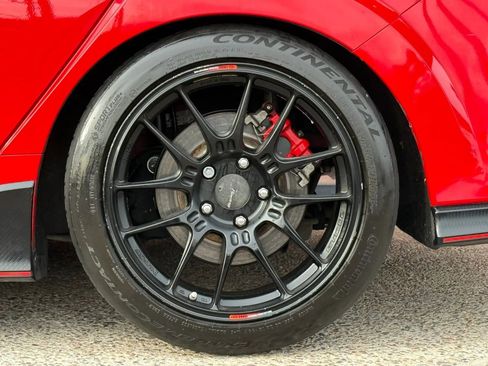 Used 2017 Honda Civic Type R image 27