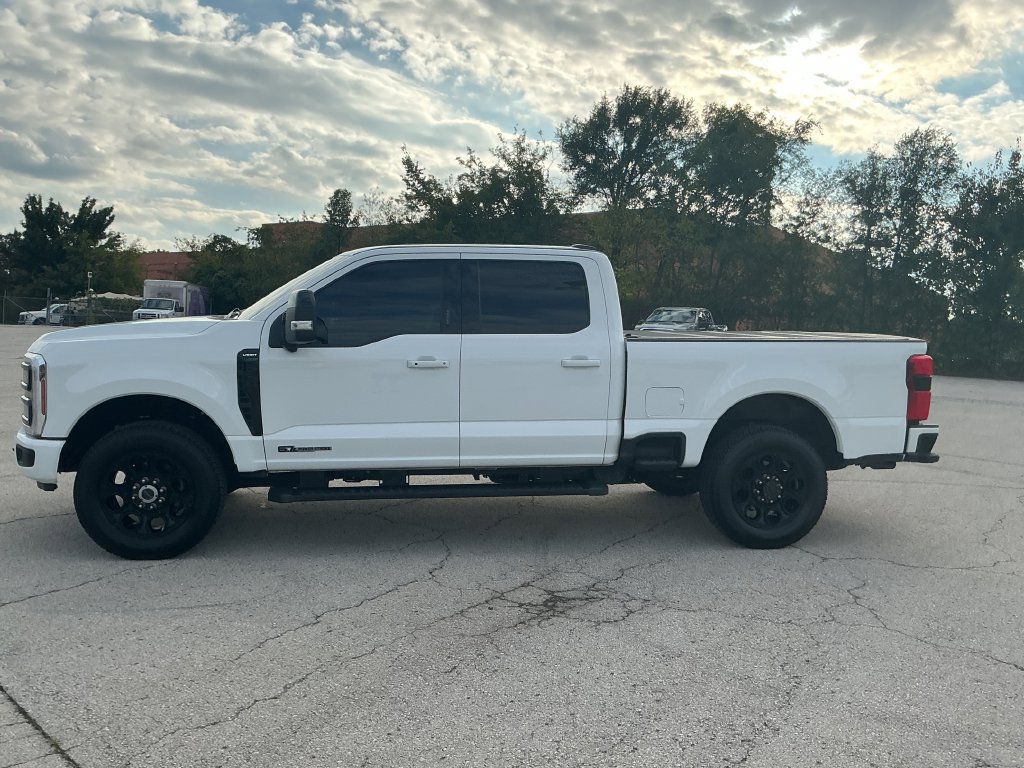 Used 2024 Ford F250 Lariat w/ Black Appearance Package AWD/4WD image 2