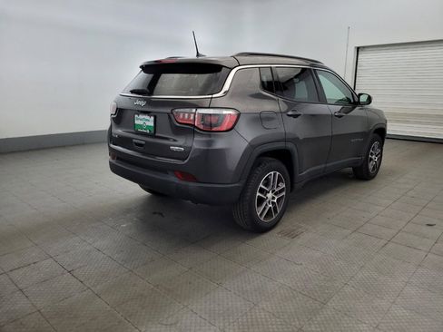 Used 2017 Jeep Compass Latitude w/ Popular Equipment Group AWD/4WD image 9