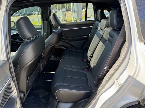 New 2025 Jeep Wagoneer S Limited AWD/4WD image 32