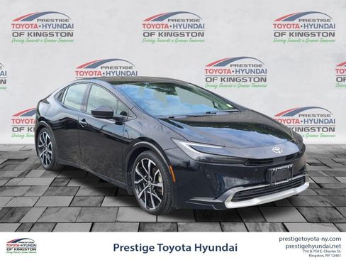 Certified 2023 Toyota Prius Prime FWD image 1