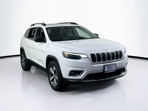 Used 2022 Jeep Cherokee Limited image 3