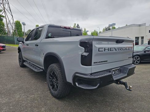Used 2024 Chevrolet Silverado 1500 ZR2 w/ Technology Package AWD/4WD image 5