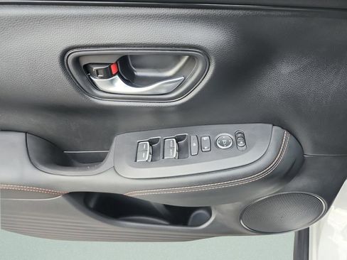 Used 2025 Honda HR-V Sport image 21
