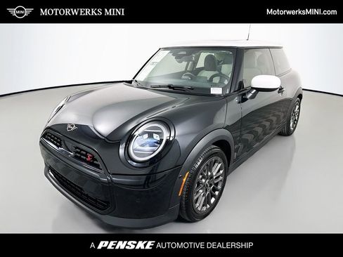 Used 2025 MINI Cooper S FWD image 1