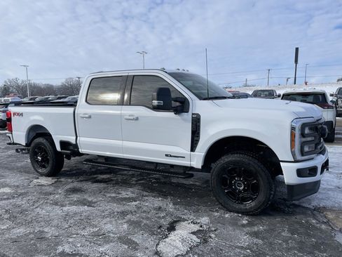 Used 2023 Ford F350 XLT w/ XLT Premium Package image 2