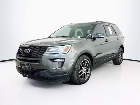 Used 2018 Ford Explorer Sport image 3