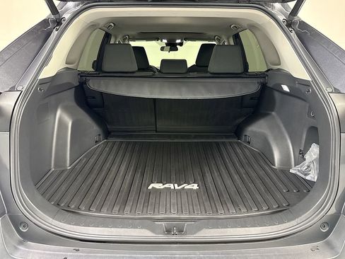 Used 2023 Toyota RAV4 XLE w/ Convenience Package AWD/4WD image 25