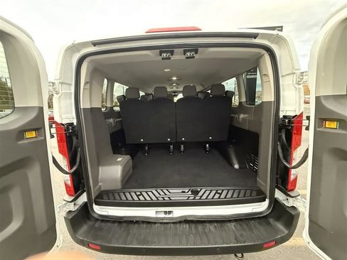 Used 2023 Ford Transit 350 XLT RWD image 9