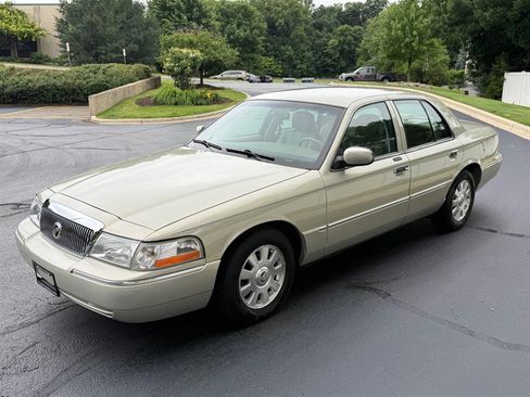 Used 2004 Mercury Grand Marquis LS RWD image 9