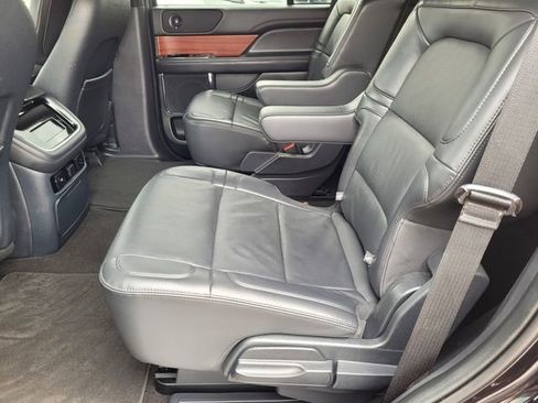 Used 2024 Lincoln Navigator Reserve image 23