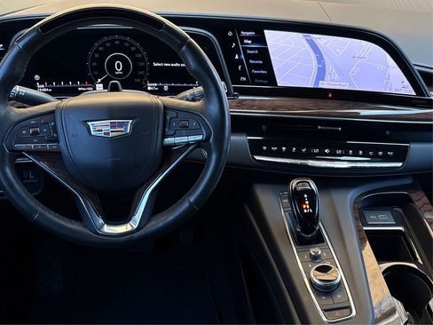 Used 2023 Cadillac Escalade Sport Platinum w/ LPO, ONYX Package AWD/4WD image 16