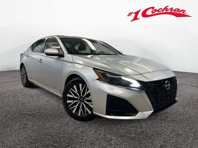 Used 2023 Nissan Altima 2.5 SV