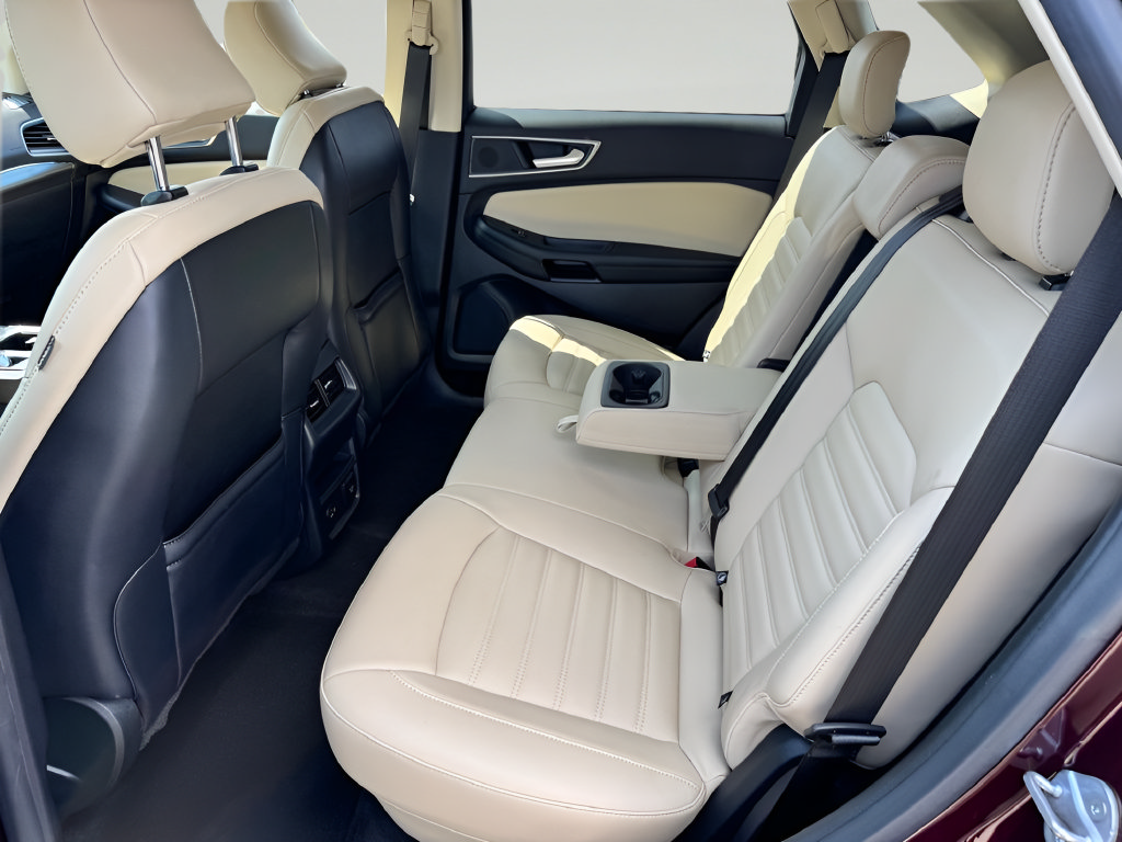 Used 2022 Ford Edge SEL w/ Convenience Package AWD/4WD image 30