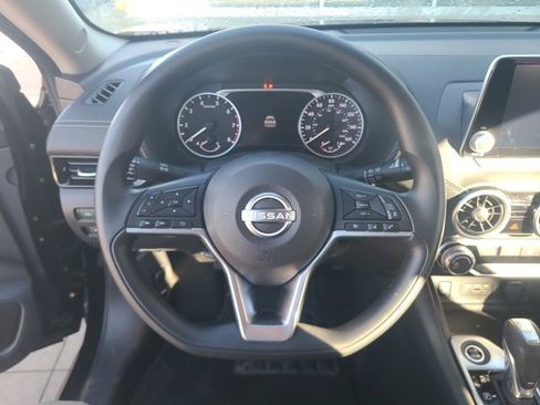 Used 2025 Nissan Sentra SV image 19
