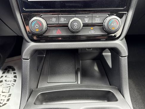 Used 2026 Ford Ranger XLT w/ Equipment Group 301A High AWD/4WD image 16