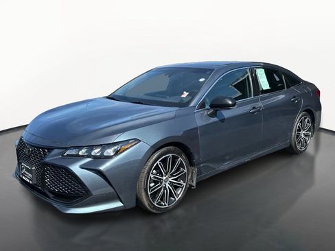 Used 2021 Toyota Avalon XSE FWD image 7