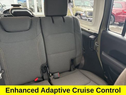 Used 2025 Jeep Wrangler Sport S image 17