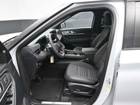 New 2026 Ford Explorer ST-Line w/ ST-Line Street Pack AWD/4WD image 15