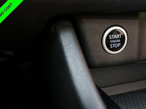 Used 2022 Nissan Rogue SV w/ SV Premium Package image 24